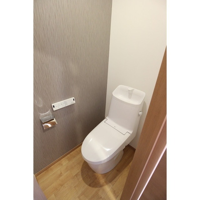 各階にトイレがございます☆※現況優先