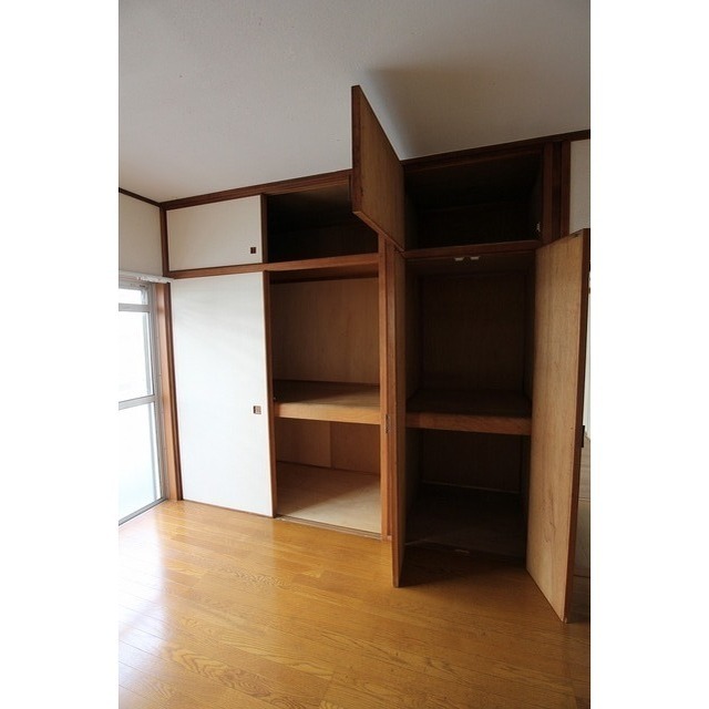 各洋室・和室に収納があり!荷物が多い方にも♪※現況優先