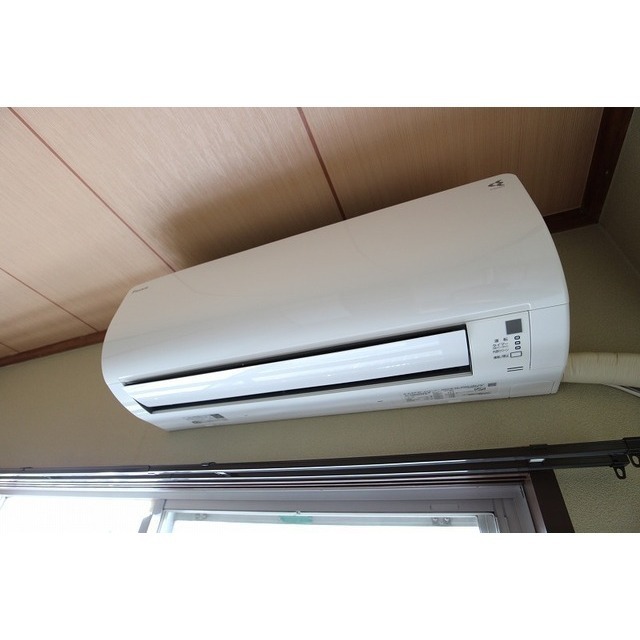 エアコン2基（LDK・洋室6帖）あり！