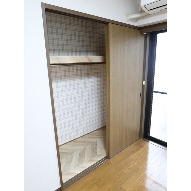 クローゼットと収納と2ヶ所あり★※現況優先