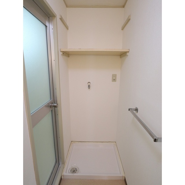 室内洗濯機置場です!