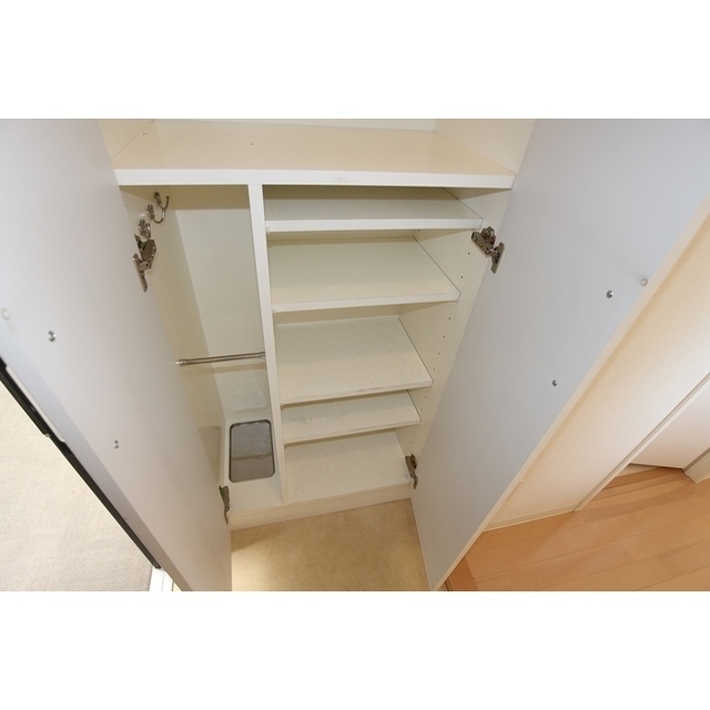 シューズボックス