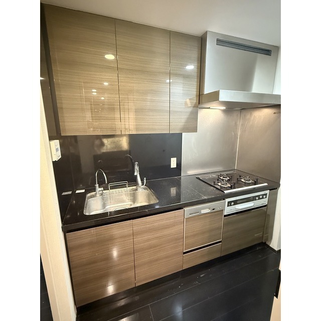 3口ガスコンロ・グリル付システムキッチン★※現況優先