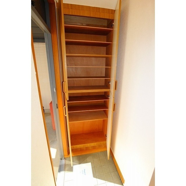 シューズボックス