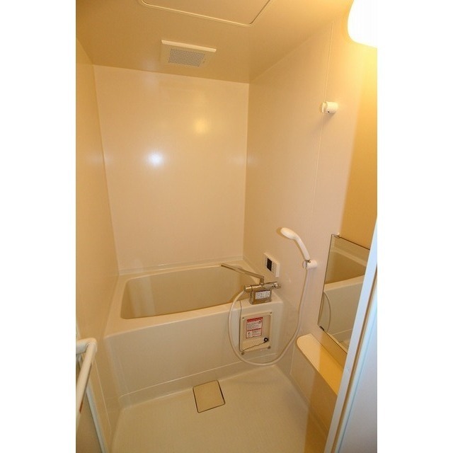 １Kタイプには珍しい！追焚機能付バス！