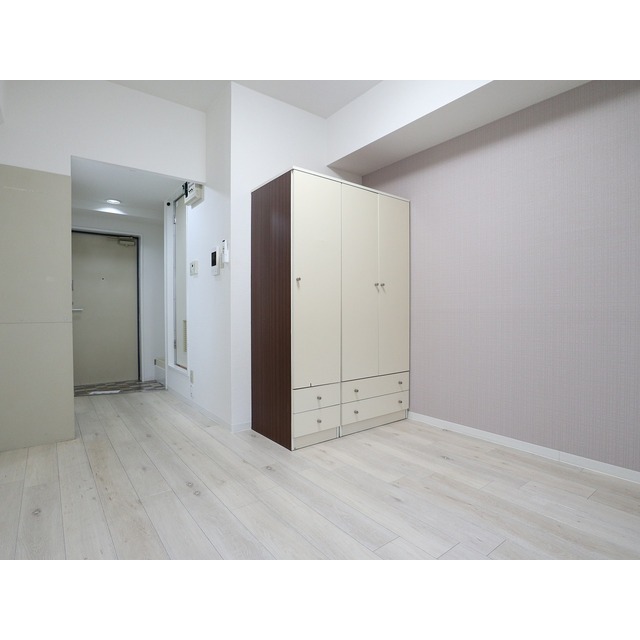 クローゼットがついているお部屋です☆※別部屋の写真・現況優先