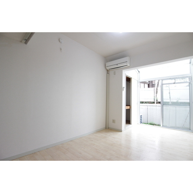 南東向きで日当たり良好★