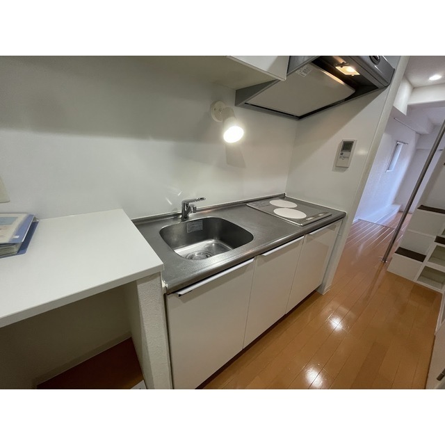 2口IHコンロ付システムキッチン★※写真は別部屋。現況優先。