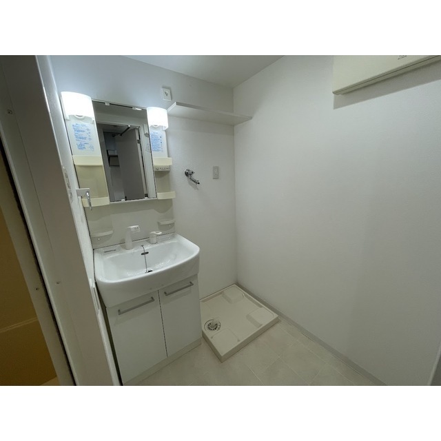 室内洗濯機置き場★※写真は別部屋。現況優先。