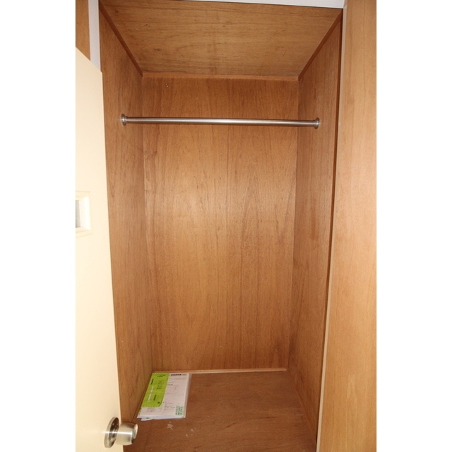 ハンガーパイプ付収納★