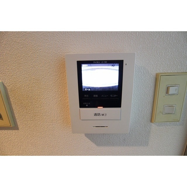 TVモニターホン完備※写真はリフォーム前の写真。現況優先。