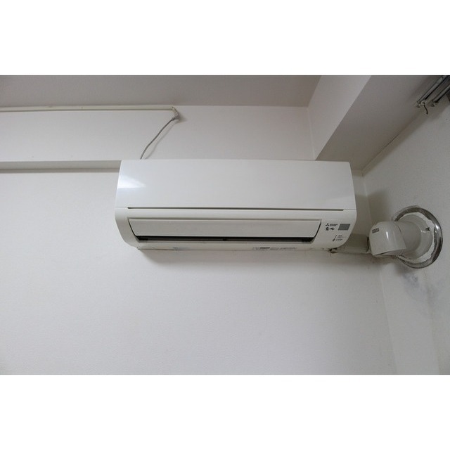 エアコン完備※写真はリフォーム前の写真。現況優先。