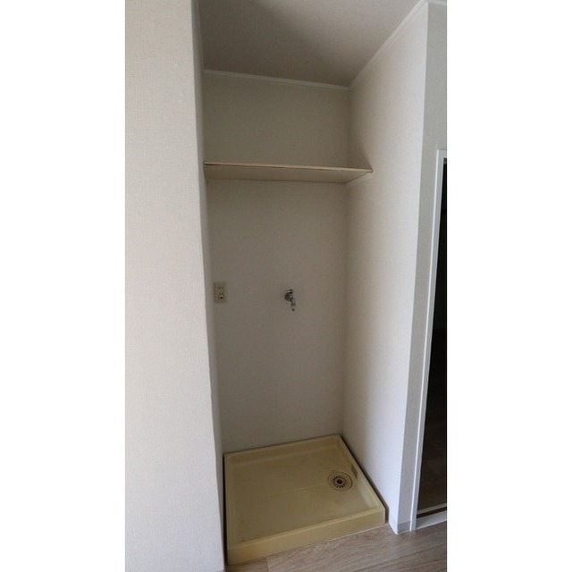 上部棚付洗濯機置き場★