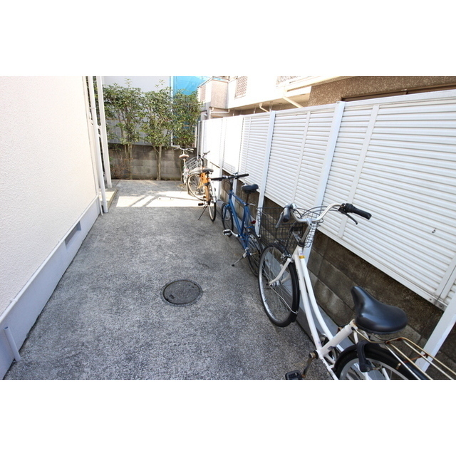 駐輪スペース有(置場有無不明)