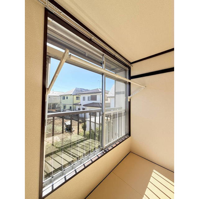 便利な室内用物干しユニットも設置済！