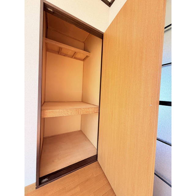 各室に収納スペースもございます！