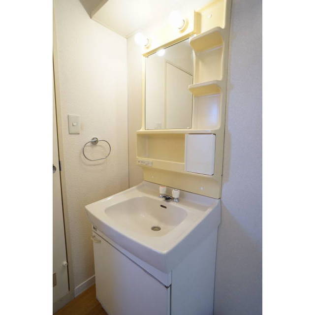 ご要望の多い独立洗面化粧台