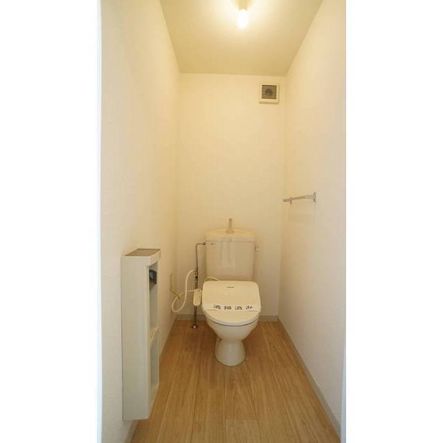 快適な多機能便座がついています