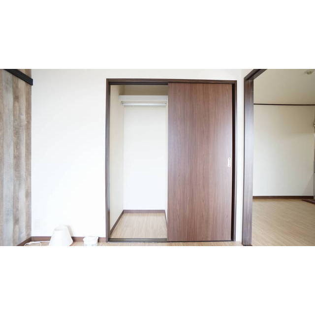 奥行のある収納です