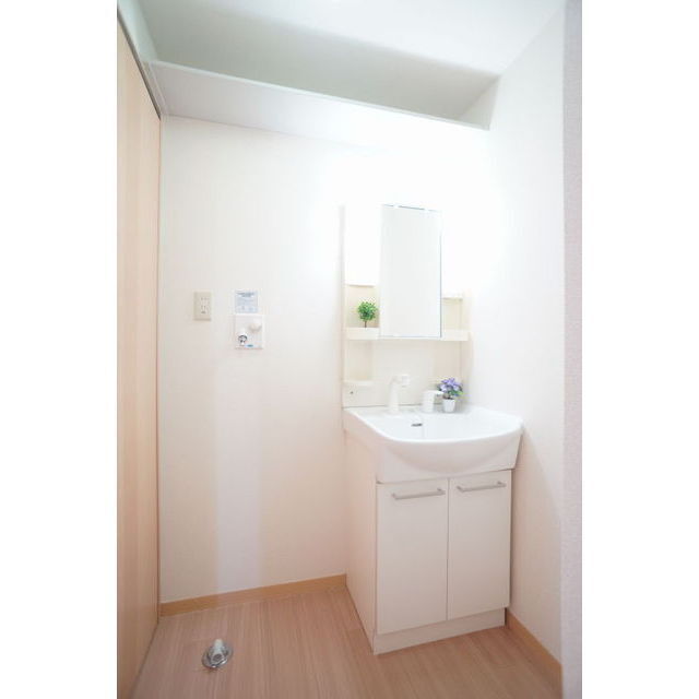 独立洗面台も完備♪