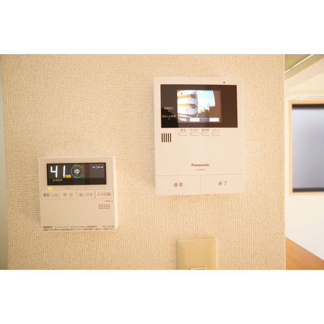 来訪者の確認ができるTVモニターホン