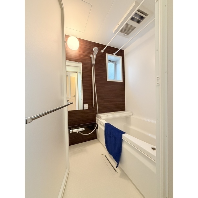 浴室乾燥機つきのバスルーム！