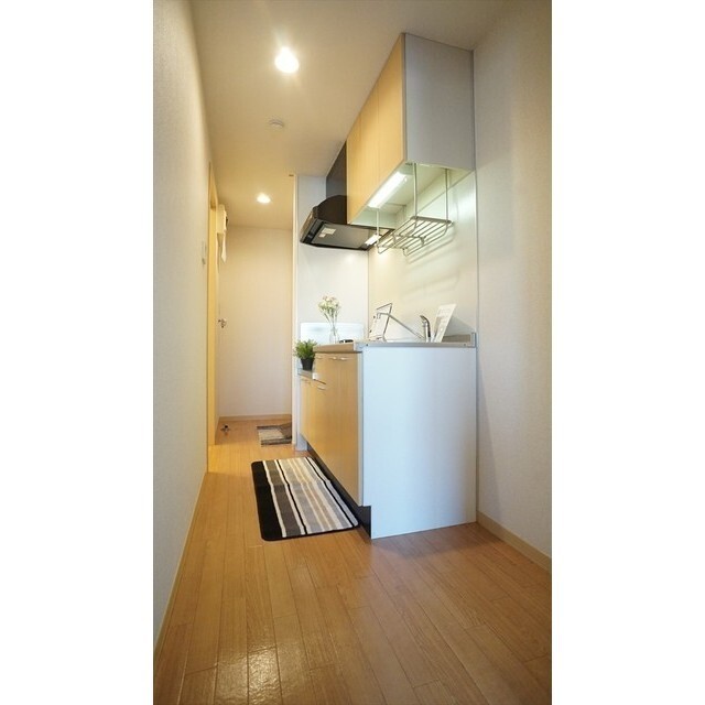 キッチン横に冷蔵庫置き