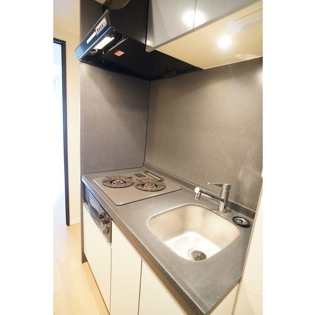 ガスコンロ付きのシステムキッチン