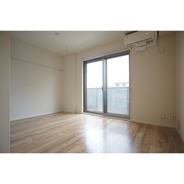 8.6帖の広々なワンルーム！(別室写真)