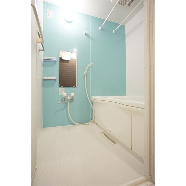 浴室は浴室乾燥機能完備！(別室写真)