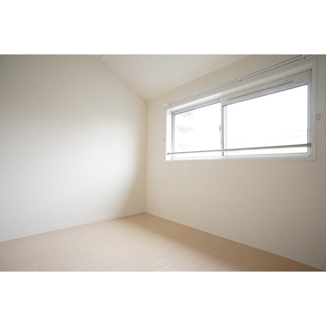 勾配天井、隠ぺい配管となっています