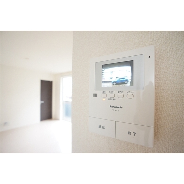 録画機能付きカラーモニターホン完備