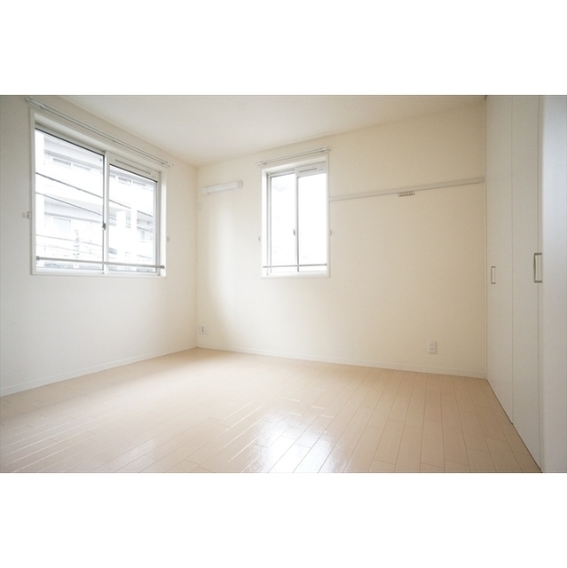 隠ぺい配管の為、AC取付け時要注意