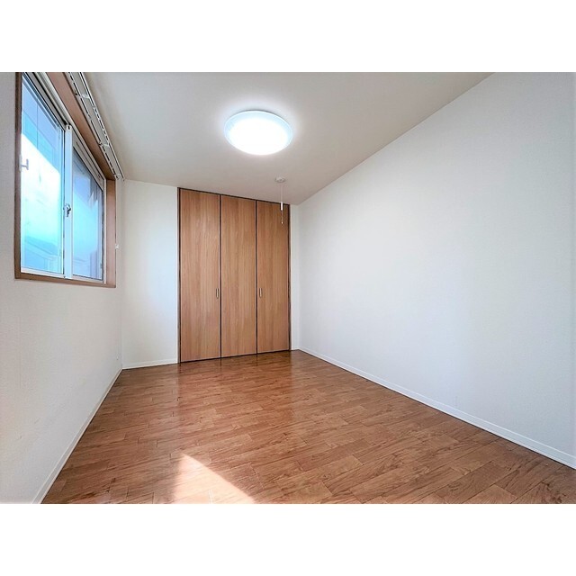 天井高のクローゼットがございます！