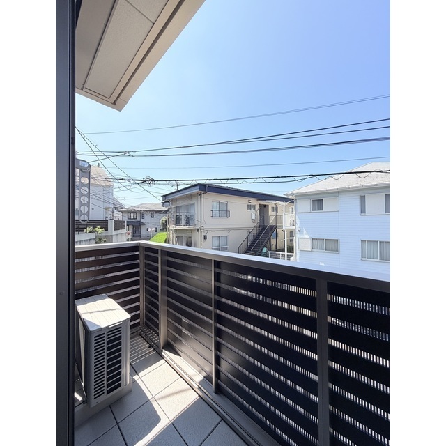暮らしにゆとりを生むバルコニー付きのお部屋。