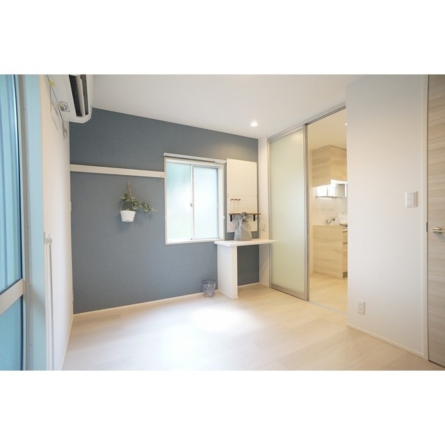 多目的なワークスペースがあります