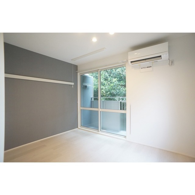 綺麗にリノベーションされたお部屋です