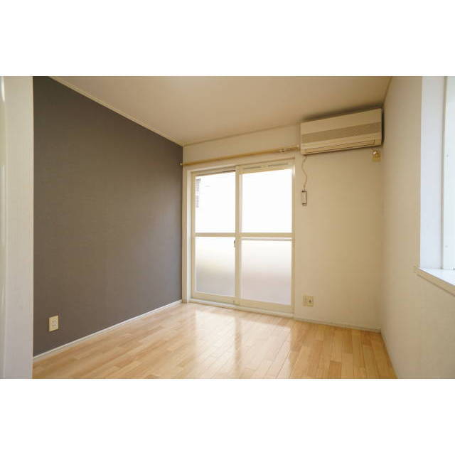 おしゃれなアクセントクロス使用♪