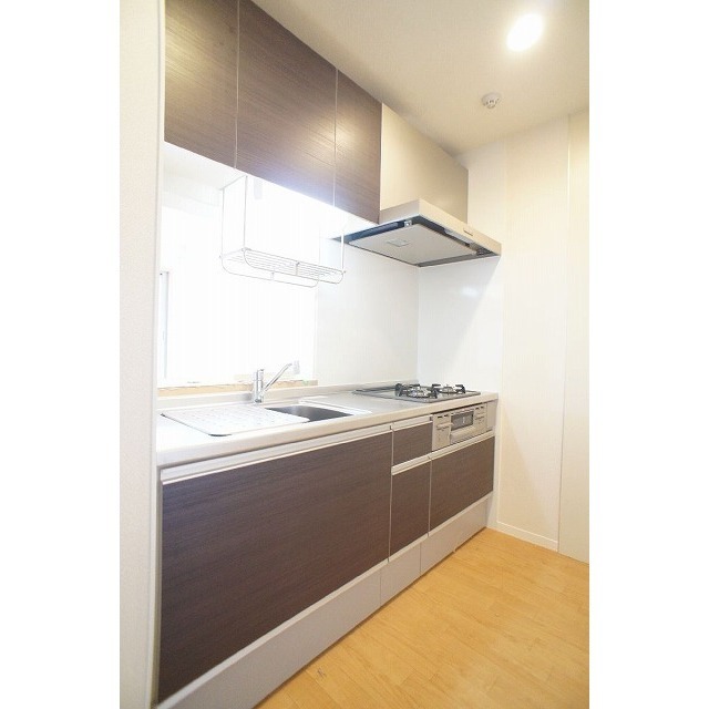 グリル付きのシステムキッチン(3口)♪