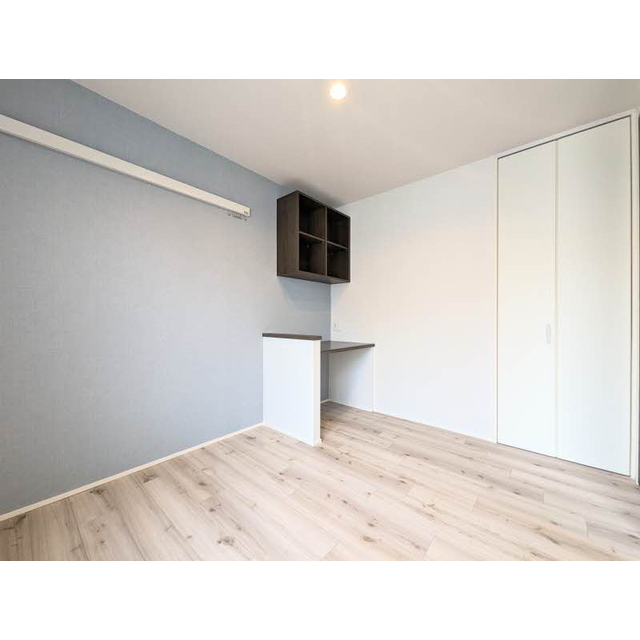 4.7帖洋室にはワークスペースがございます♪