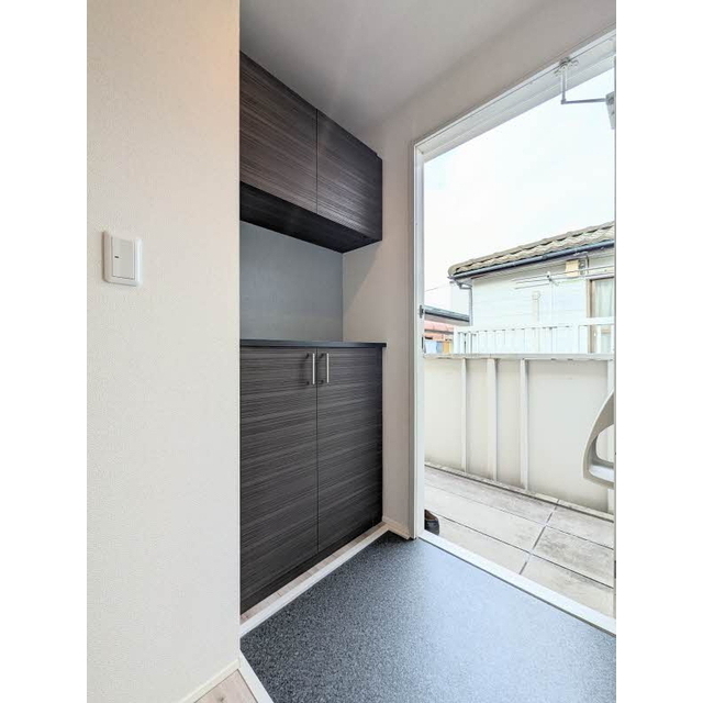 下駄箱は上下にございます♪