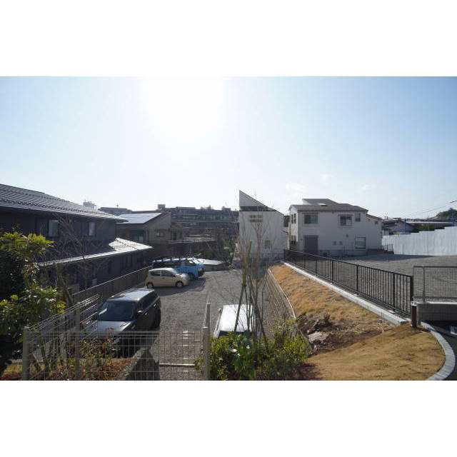 閑静な住宅地♪1階でも日照良好！