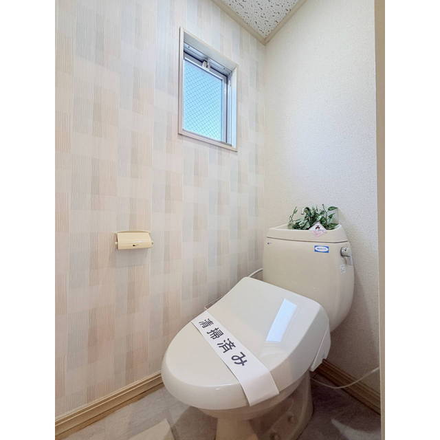 洗浄・暖房機能付き便座です♪