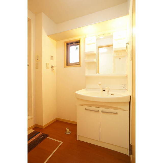 洗髪洗面化粧台独立が人気です♪