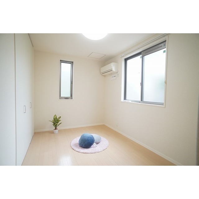 こちらは1F洋室