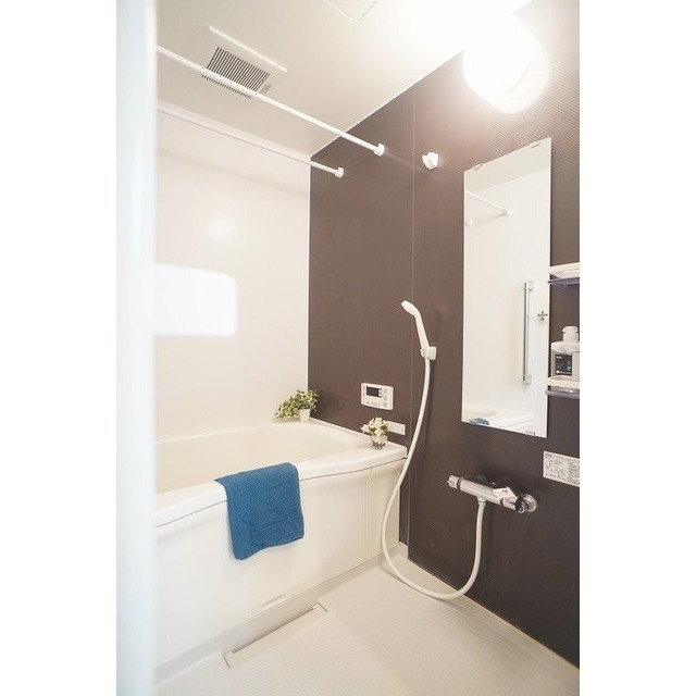 追焚機能付きで便利なバスルームです♪