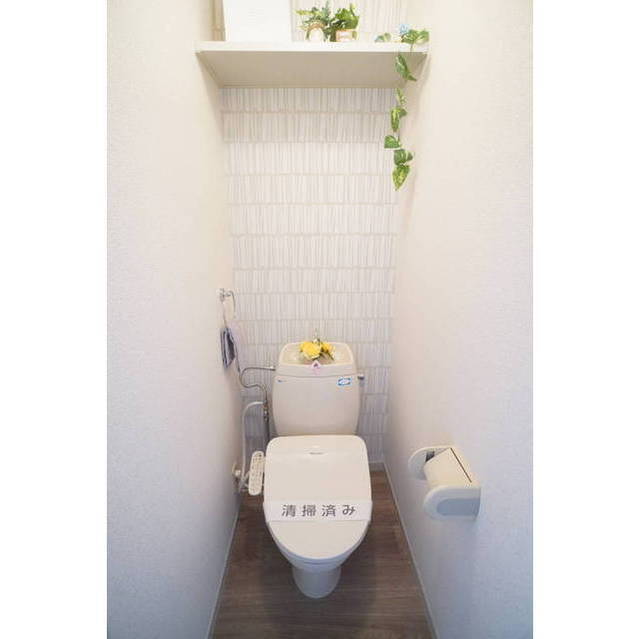 洗浄機能付便座付です♪