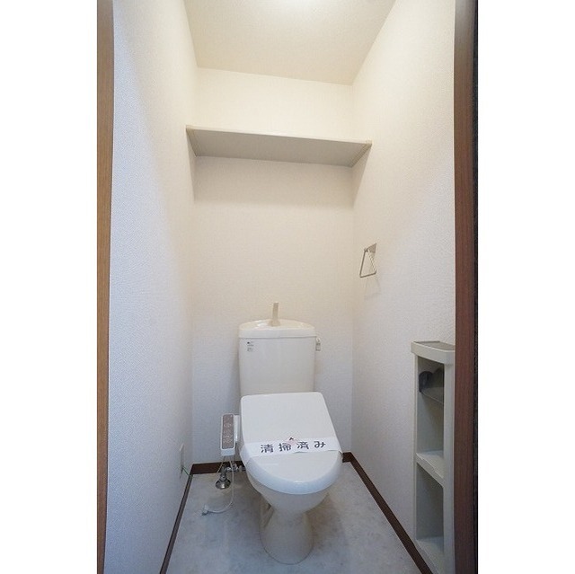 洗浄機能付き便座ついています♪嬉しいバス・トイレ別です♪