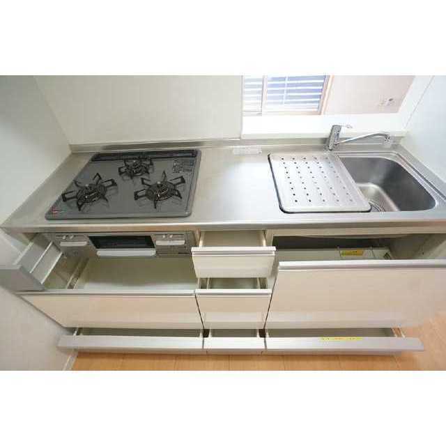 3口コンロでお料理も自在に☆