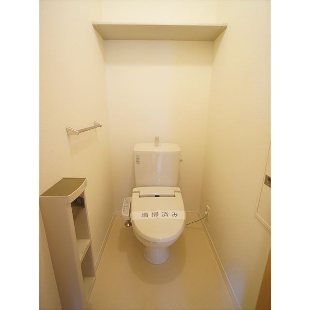 嬉しい多機能便座付きトイレ♪